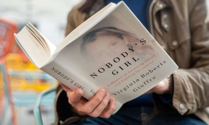 وكاتبتها: على الأمير أندرو مواجهة القضاء الأمريكي