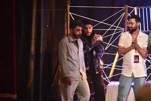 مهرجان شرم الشيخ للمسرح الشبابي يختتم دورته العاشرة.. وتكريم هاني رمزي بدرع سميحة أيوب
