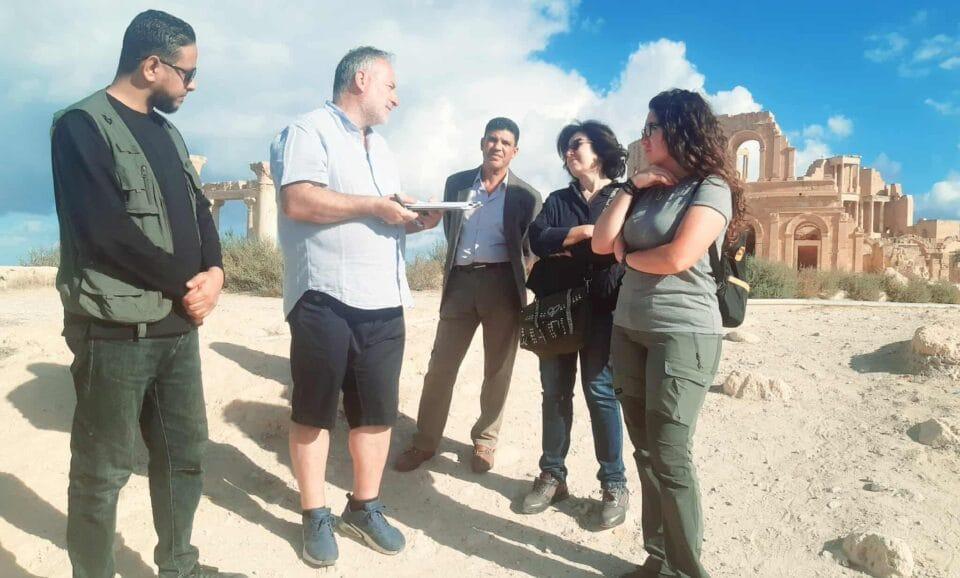 بعثة جامعة باليرمو تواصل أعمالها الأثرية بمدينة صبراتة .