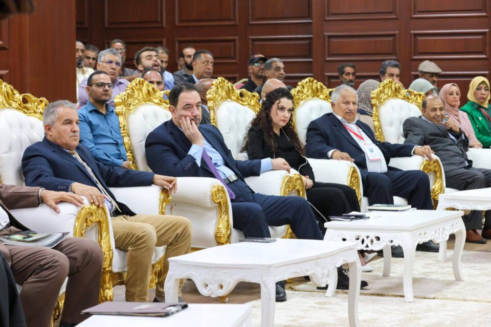 معرض بنغازي للكتاب يحتضن ندوة تدشين مجلة «صناعة القرار» وتوقيع ديوان "حدث لم يحدث"