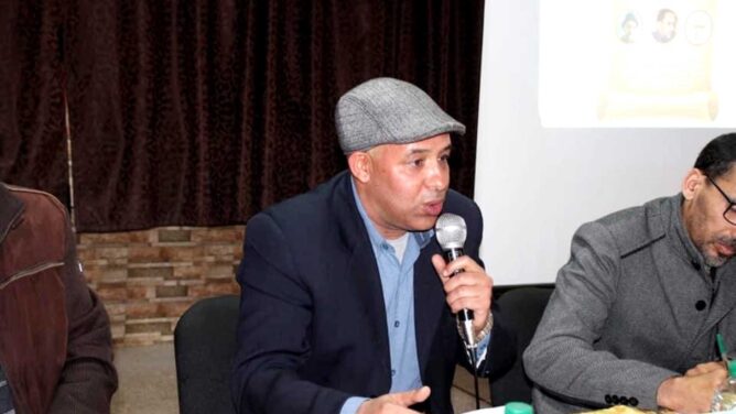 الشاعر المغربي صالح لبريني