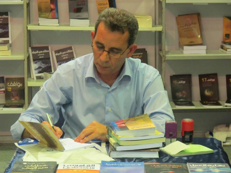 الحلم الذي ينأى