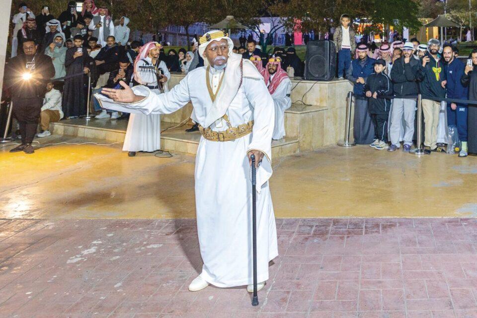 عروض مسرحية في مهرجان "الكتّاب والقرّاء"