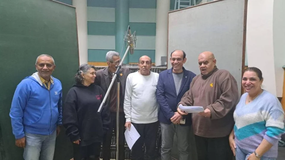 الفنان حسن الرداد داخل استوديو الإذاعة المصرية أثناء تسجيل حلقات مسلسل «الإسكندر الأصغر».