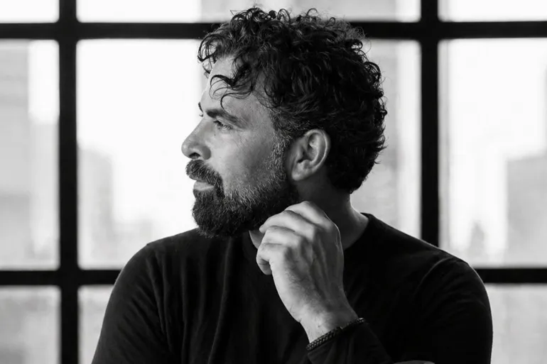 الكاتب رامي طعامنة